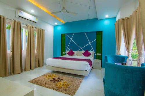 luxury_cottage_with_garden_at_corbett_treff_resort