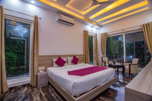 premium_room_with_balcony_at_corbett_treff_resort_dhikuli_3